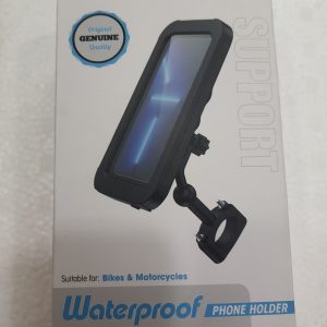מעמד לאופניים עם כסוי הגנה מגשם .